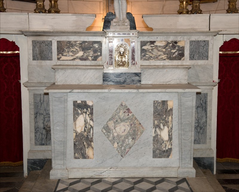 Bottega apuana sec. XIX, Altare maggiore