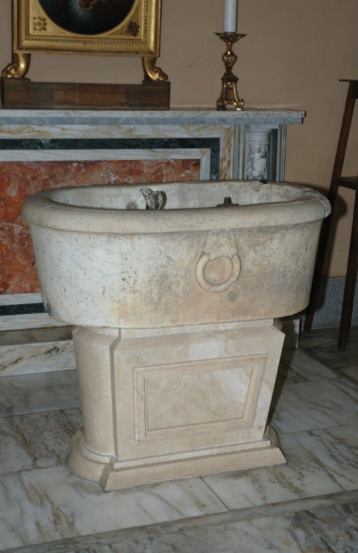 Marmoraio romano sec. I, Fonte battesimale