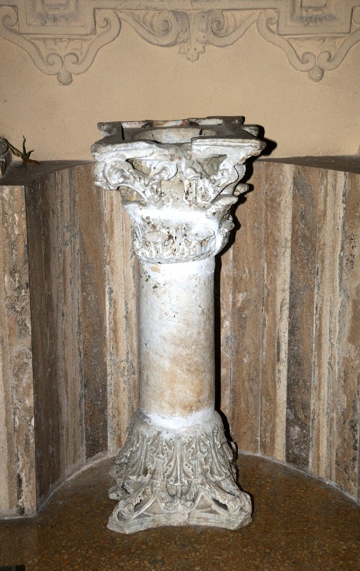 Marmoraio romano secc. III-XX, Fonte battesimale