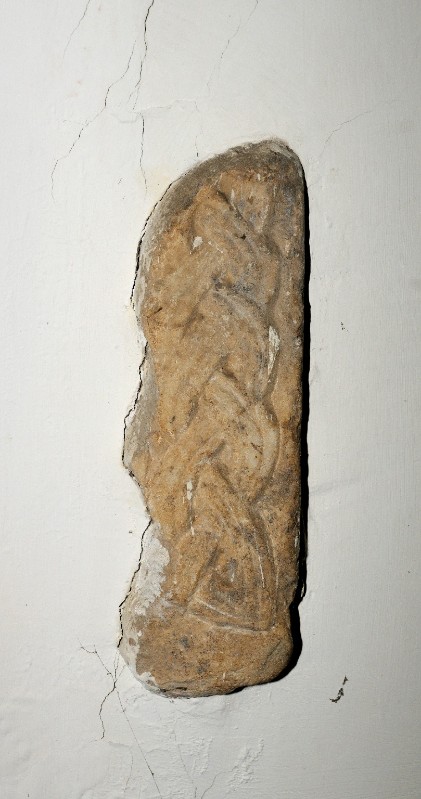 Marmoraio romano sec. IX, Frammento di scultura con intreccio vimineo