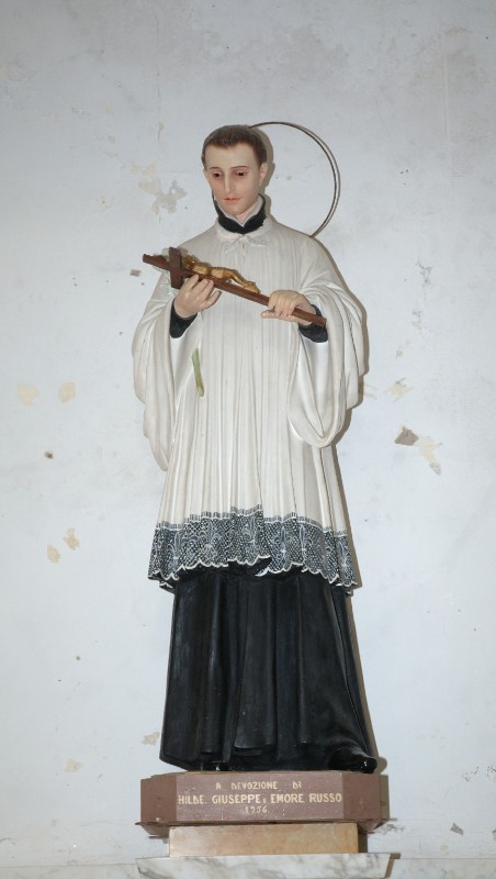 Rosa F. (1956), Statua con San Luigi Gonzaga