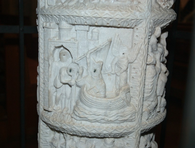 Ambito campano sec. XIII, Bassorilievo con approdo di Sant'Erasmo a Formia