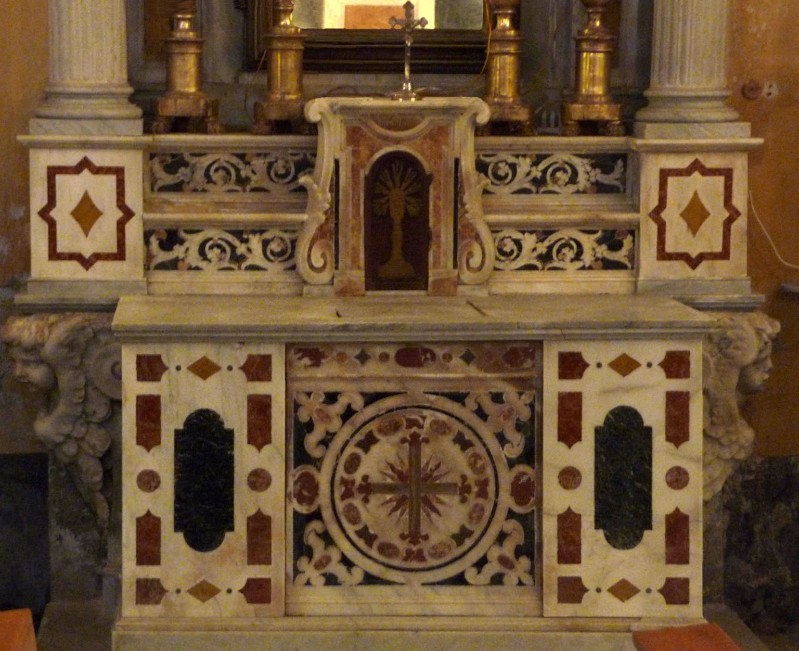 Bottega ligure sec. XIX, Paliotto tripartito e decorato a tarsie marmoree