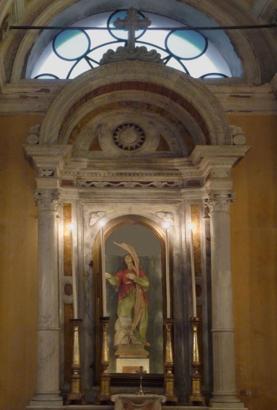 Bottega ligure sec. XIX, Alzata di altare con colonne lisce in marmo bianco