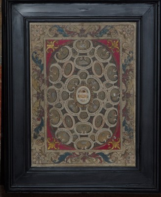 Bottega lombarda sec. XVIII, Reliquiario in pergamenta intagliata