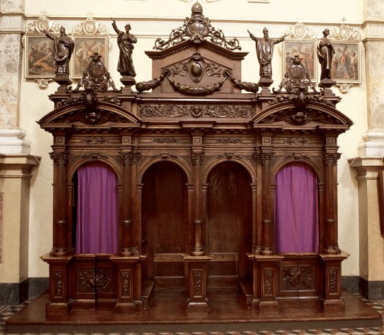 Fornoni E.-Manzoni f.lli (1913), Confessionale in legno di noce