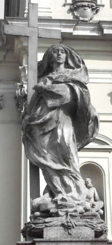 Manzoni G. (1906), Statua della Fede nel sagrato