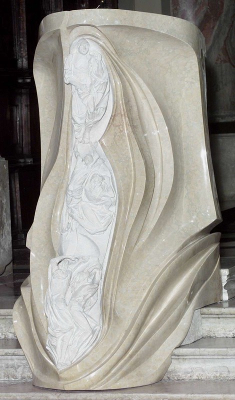 Toffetti M. (2001), Ambone in marmo scolpito