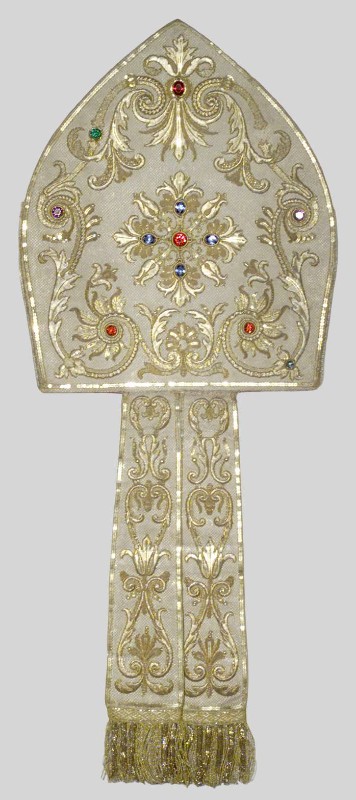 Manifattura italiana sec. XIX, Mitra episcopale bianca in seta ricamata d'oro