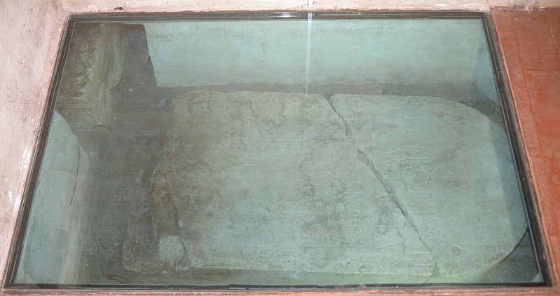 Ambito lombardo sec. I, Stele funeraria