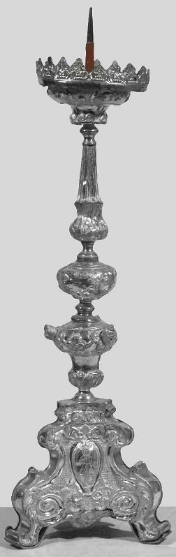Ambito lombardo-veneto sec. XVII-XVIII, Candeliere da altare con santi 1/6