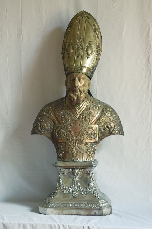 Ambito lombardo sec. XIX, Reliquiario a busto di santo vescovo 2/4