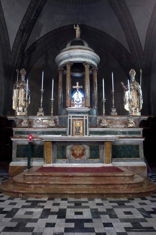 Bottega lombarda sec. XIX, Altare maggiore con tribuna a pianta circolare