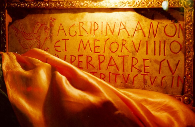 Ambito italiano secc. IV-V d. C., Lapide sepolcrale di Agrippina