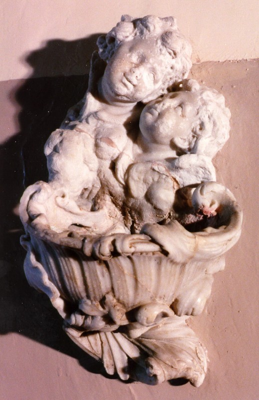 Piani A. seconda metà sec. XVIII, Acquasantiera in marmo bianco