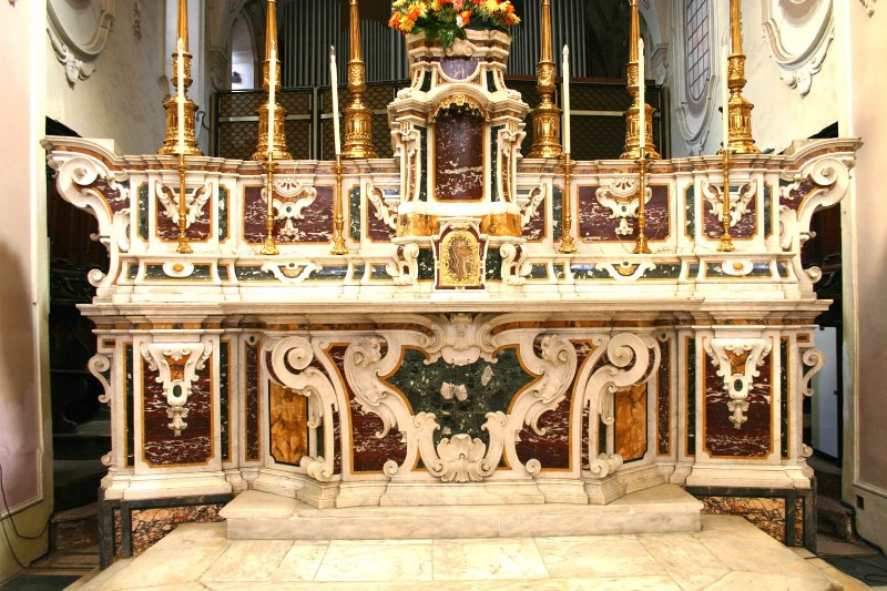 Maestranze napoletane sec. XVIII, Altare maggiore della Natività di Maria