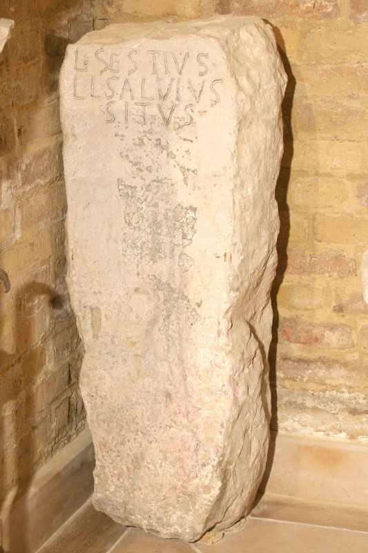 Maestranze pugliesi sec. I, Stele funeraria di Lucio Sesto Salvio
