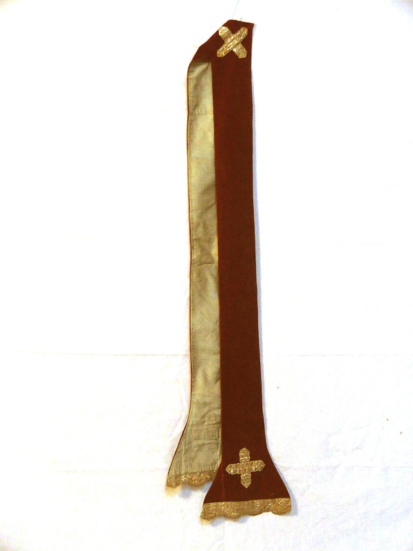 Manif. salentina sec. XVIII, Stola in velluto di seta rosso di mons. Gorgoni