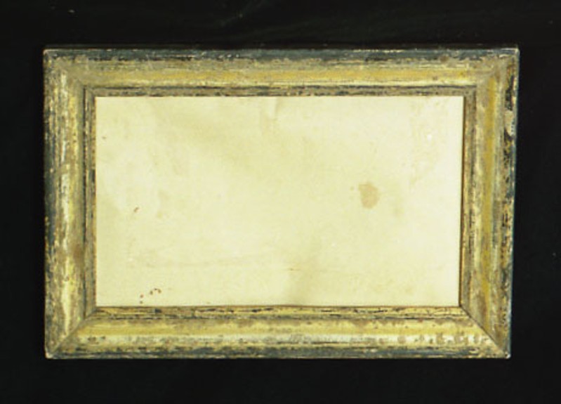 Bottega siciliana sec. XIX, Cornice in legno dorato cm. 40