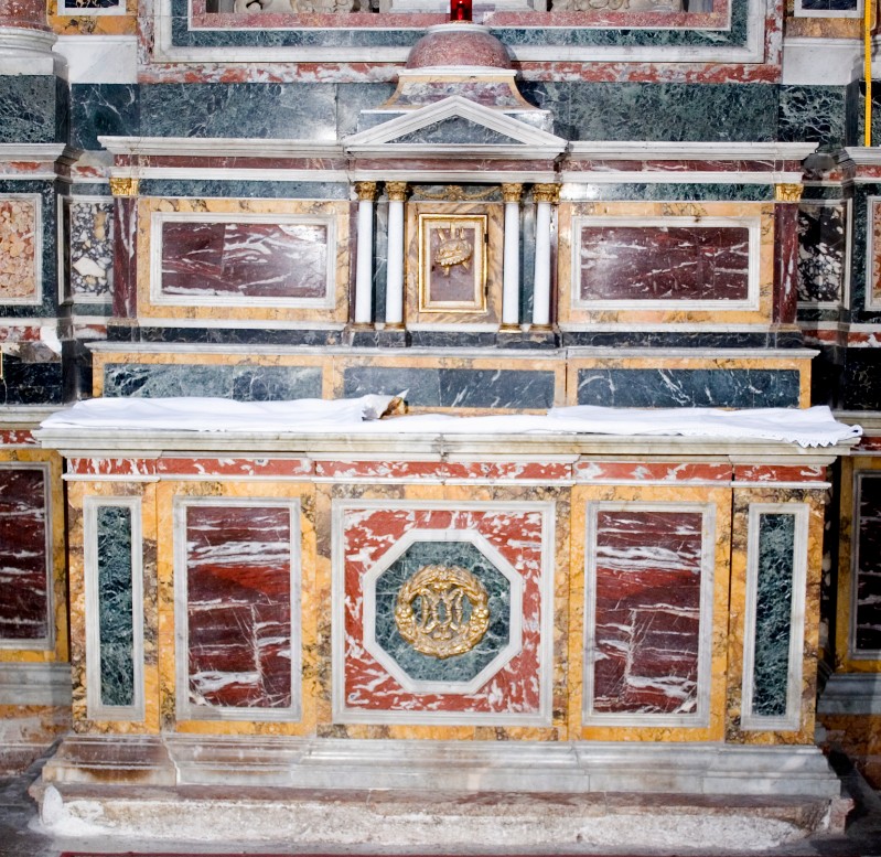 Ambito siciliano (1670), Altare della Madonna del rosario
