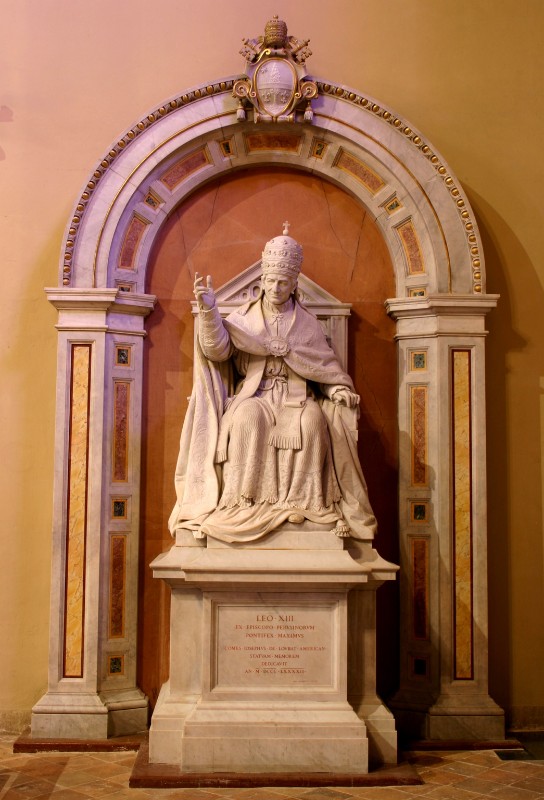 Lucchetti Giuseppe (1892), Monumento di Papa Leone XIII