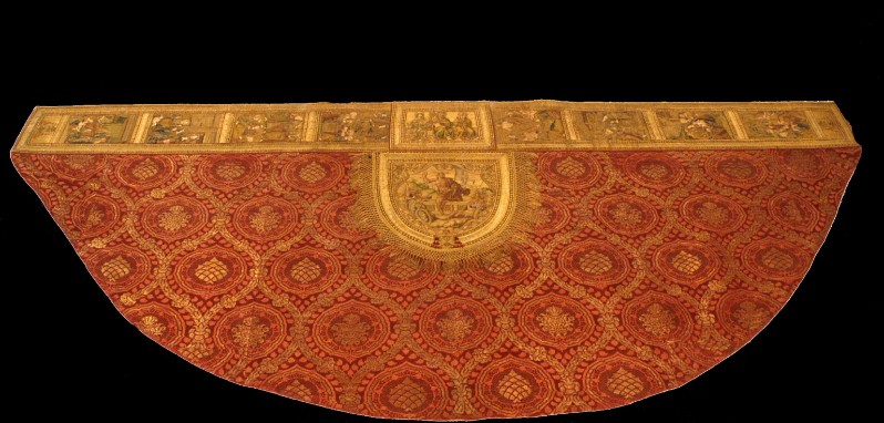 Manif. romana sec. XVI, Piviale Armellini di damasco rosso con cardi