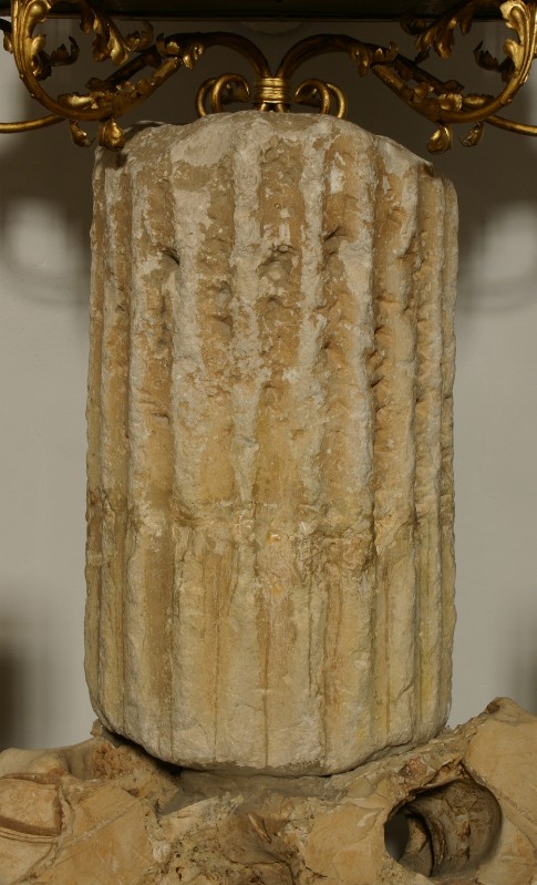 Bottega romana sec. IV, Segmento di colonna scanalata