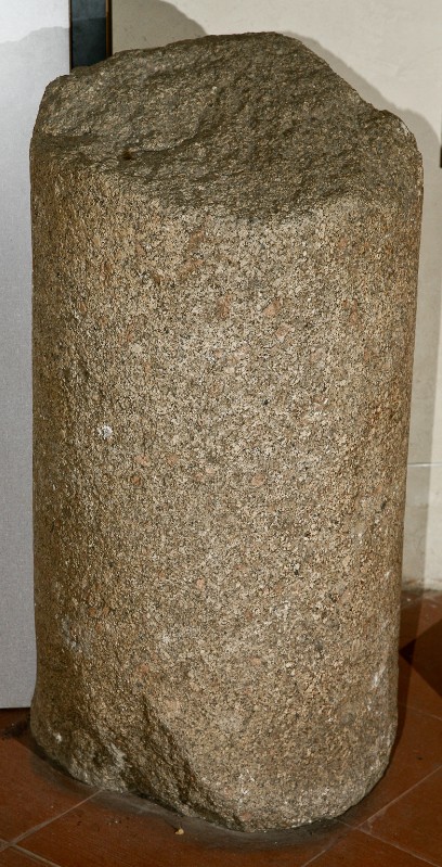 Ambito umbro sec. III, Fusto di colonna diametro cm 50