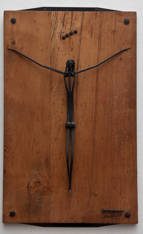 Sonaglia A. (1967), Gesù crocifisso costituito da chiodi su pannello ligneo