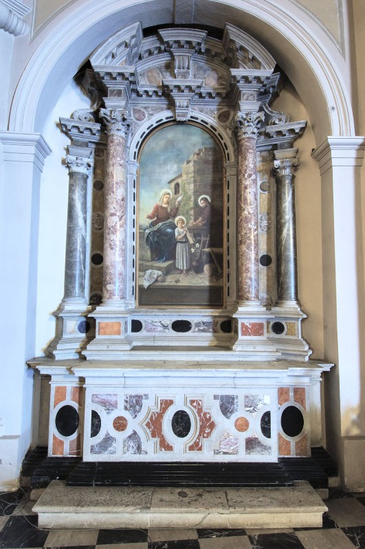 Maestranze friulane sec. XVII, Altare laterale in marmo policromo