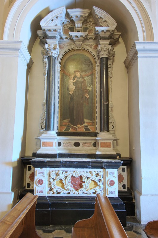 Maestranze isontine secc. XVII-XVIII, Altare con copertura ad arco