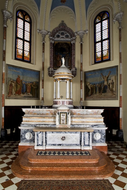 Galletti A.-Novi F. (1860-1867), Altare maggiore