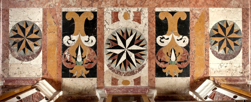 Benedetti C.-Benedetti S. (1696-1700), Gradino da altare