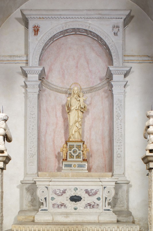 Pilacorte G.A. secc. XV-XVI, Altare in pietra