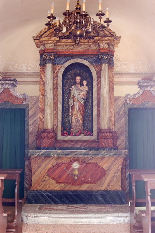 Bottega friulana sec. XVIII, Altare maggiore in marmo