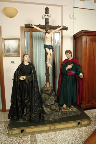 Bottega veneta sec. XIX, Crocifissione con Maria e San Giovanni evangelista