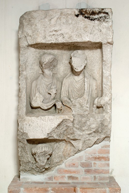 Maestranze romane sec. I d.C., Stele funeraria