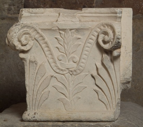 Bott. Italia sett. sec. XVII-XVIII (?), Capitello con germoglio