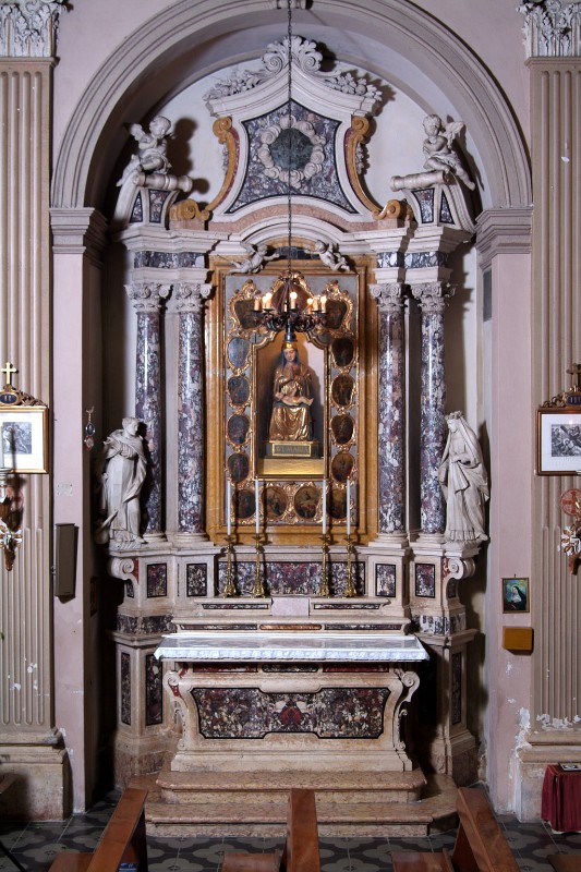 Puttini P. sec. XVIII, Altare della Madonna del rosario