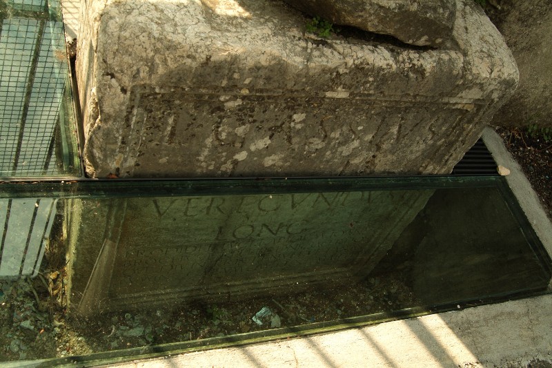 Maetsranze Italia sett. sec. I-III, Cippo funerario "CASSIVS"