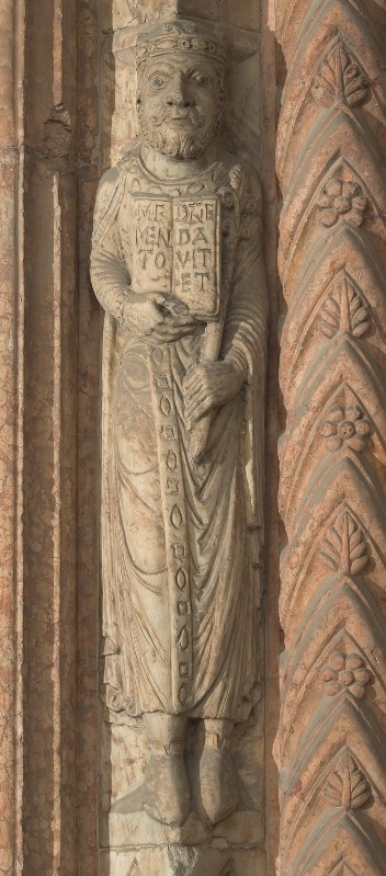 Nicolò (1139), Profeta con rotolo "MEMENTO"