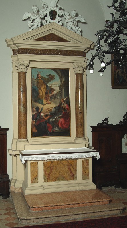 Bott. Italia sett. sec. XVIII, Altare con angeli e stemma Giustiniani