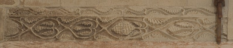 Maestranze Italia sett. sec. XII, Rilievo con motivi vegetali stilizzati