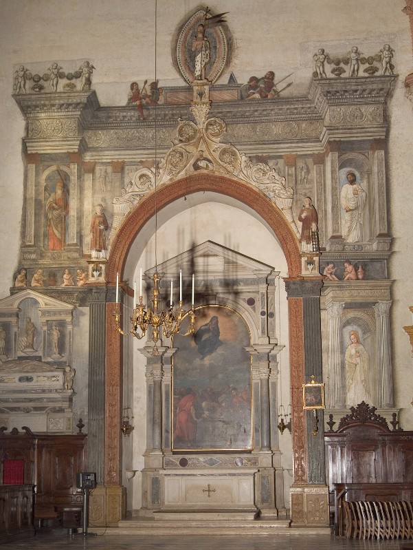 Ambito veneto sec. XV, Finta architettura con santi angeli e soldati