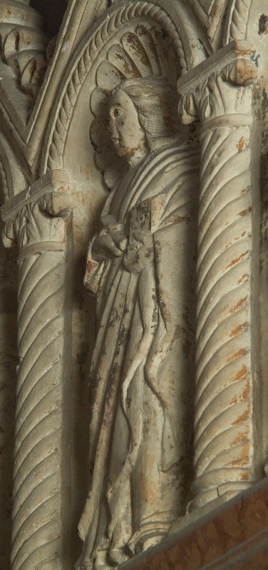 Maestranze campionesi (1353), Apostolo con libro nella mano sinistra