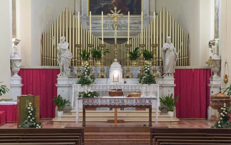Trezza L. sec. XVIII, Altare maggiore