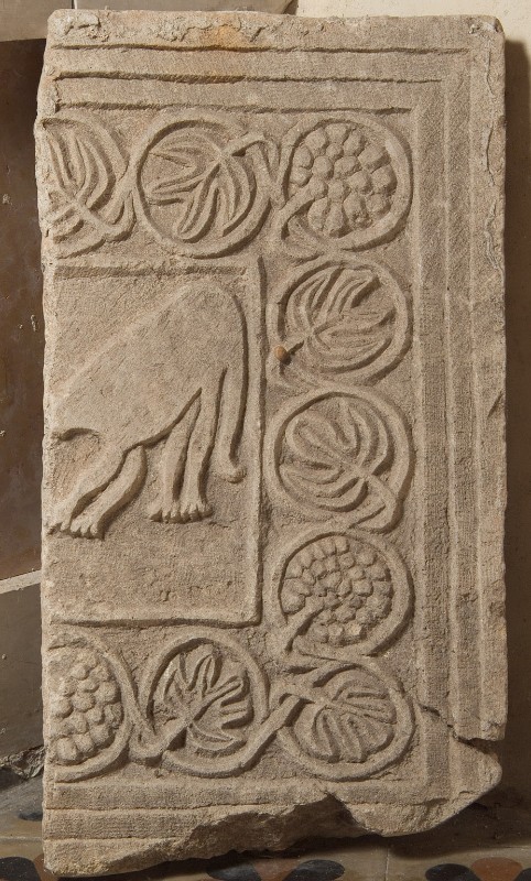 Ambito veneto sec. IX, Pluteo con figurazioni zoomorfe e vegetali