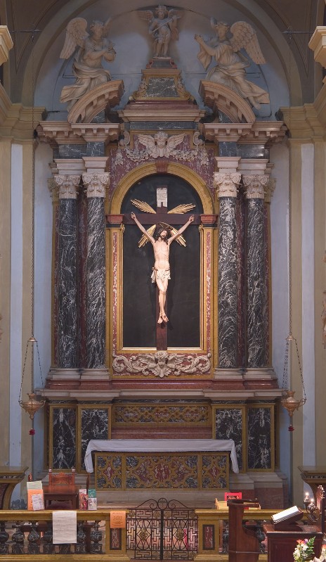 Tomezzoli S. (1730), Altare del crocifisso