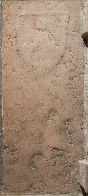 Bott. Italia sett. sec. XIV, Lapide cm 149