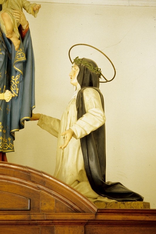 Bottega veneta sec. XX, Statua di santa agostiniana con corona in mano